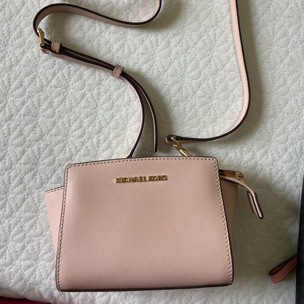 Small Michael Kors pink mini purse